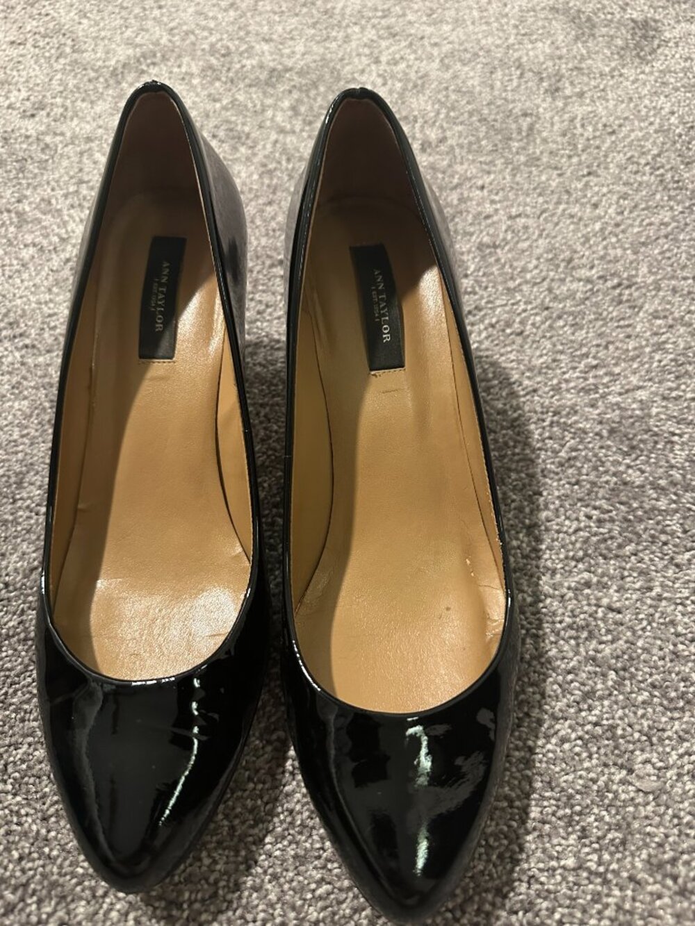 Ann Taylor - Perfect Kitten Paten Black Heels